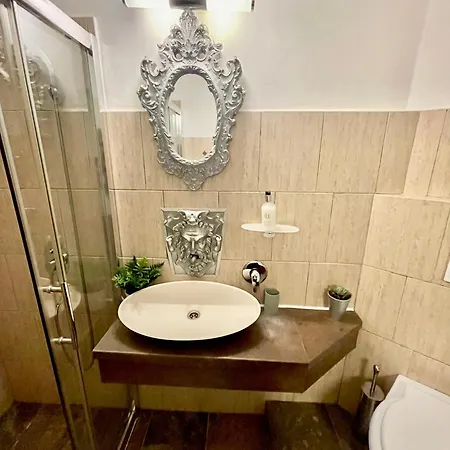 Baroq Central City Apartment Apartment *