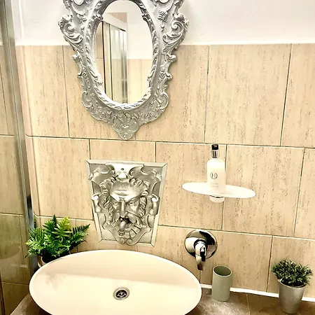 Baroq Apartment *