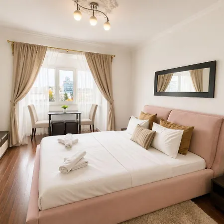 Baroq Central City Apartment * Bucharest