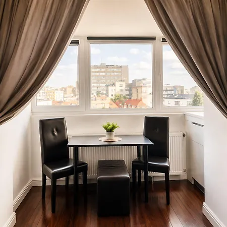 Apartment Baroq Central City Apartment *