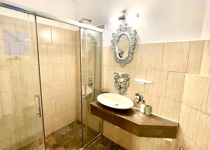 Baroq Central City Apartment * Bucharest