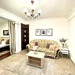 Baroq Central City Apartment Apartment Bucharest
