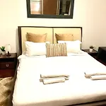 Baroq Central City Apartment Apartment Bucharest