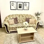 Apartment Baroq Central City Apartment *